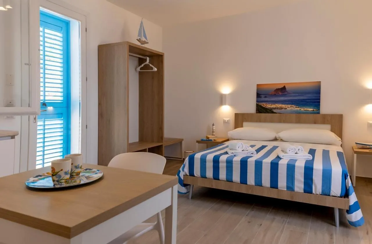 Апарт-отель Tenuta Pezzeselle - Casa Vacanze Мареттимо